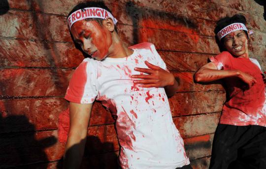Massa peduli etnis Rohingya demo di Kedubes Myanmar 