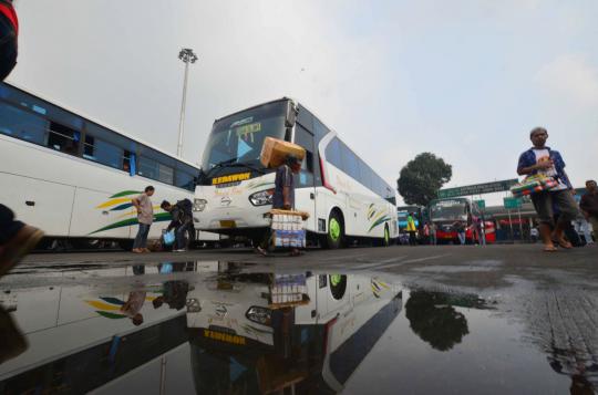 Suasana Terminal Pulogadung 