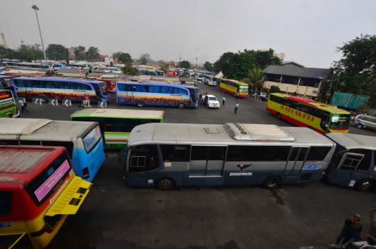 Suasana Terminal Pulogadung 