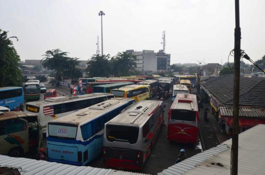 Suasana Terminal Pulogadung 