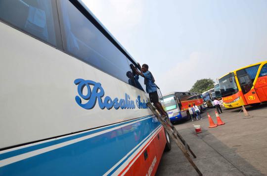 Suasana Terminal Pulogadung 