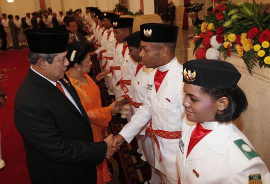 Presiden SBY kukuhkan pengibar bendera pusaka Merah Putih