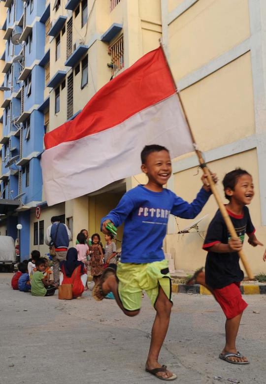 Anak-anak korban kebakaran Karet ikuti lomba balap kelereng