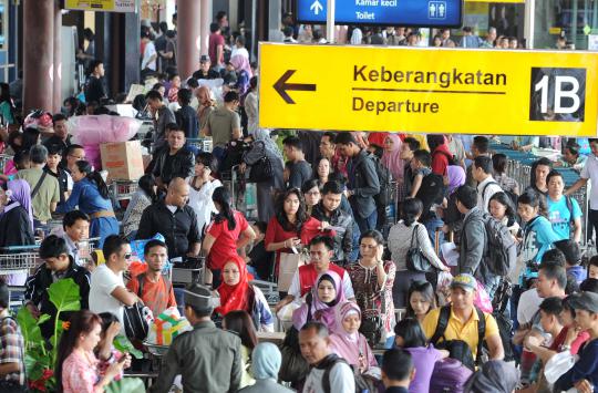 Bandara Soekarno-Hatta mulai dipadati pemudik