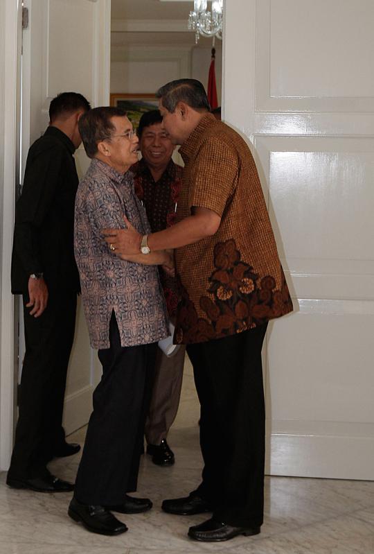 JK sambangi SBY di kantor Presiden