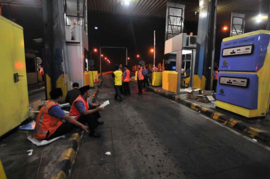 Pintu Tol Cikampek lengang, petugas beristirahat 