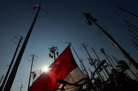 67 pohon pinang meriahkan pesta rakyat HUT RI