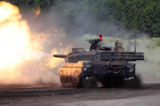 Latihan militer pasukan bela diri Jepang