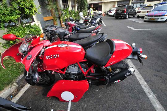 Ducati merah tunggangan terakhir bos Adaro 