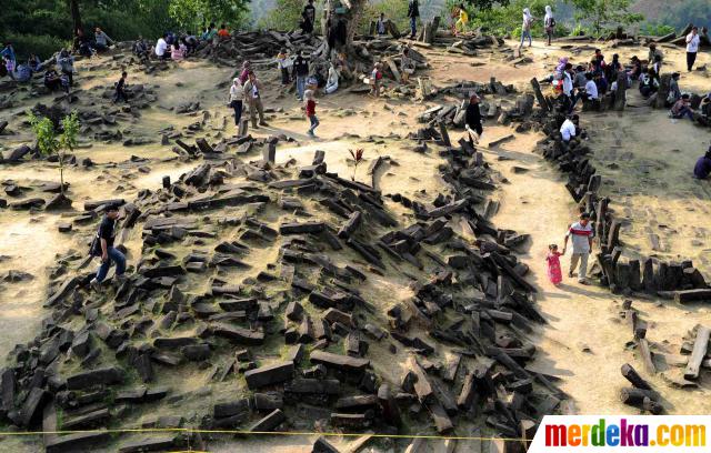 Foto : Menikmati keindahan panorama Gunung Padang merdeka.com