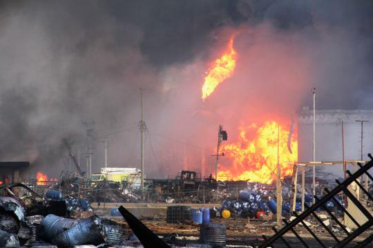 Kilang minyak terbesar di Venezuela terbakar hebat