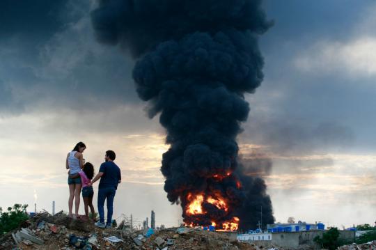 Kilang minyak terbesar di Venezuela terbakar hebat