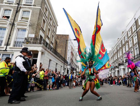 Semarak parade anak di London