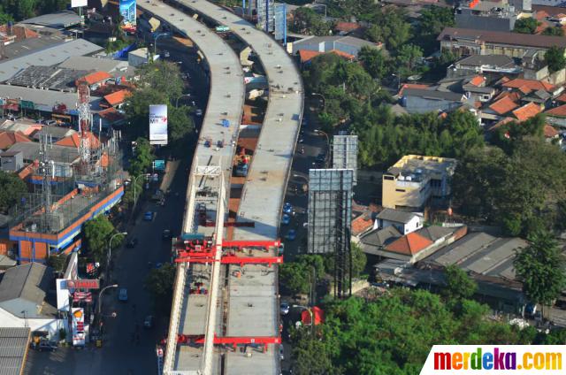  Foto Melihat keindahan panorama kota Jakarta menjelang 