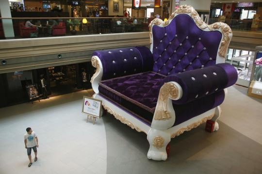 Sofa terbesar di dunia