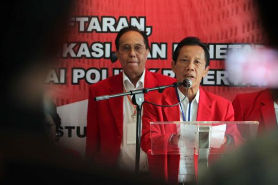 Sutiyoso daftarkan PKPI ke KPU diiringi tarian Papua