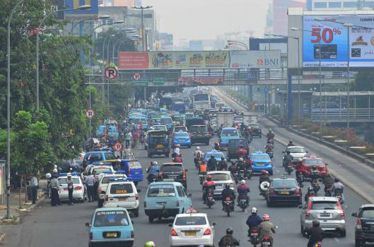 Ruas jalan Hayam Wuruk-Gajah Mada bebas 3 in 1