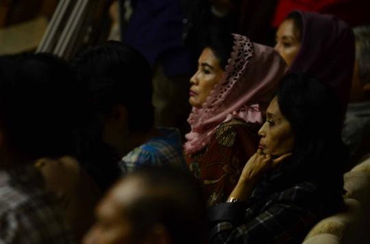 Antasari ajak istri hadiri rapat Timwas Century