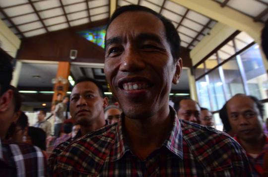 Jokowi hadiri acara silaturahmi IKA UNS