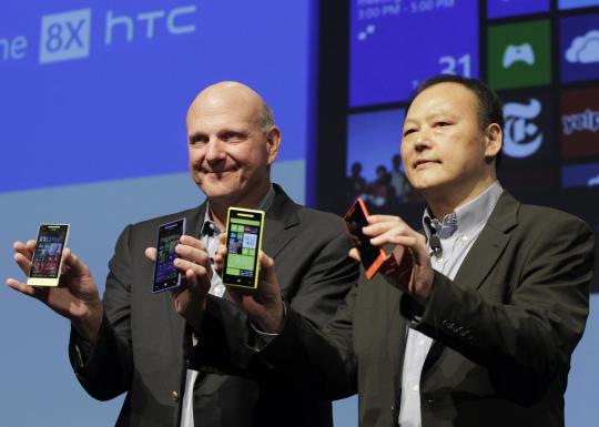 HTC luncurkan ponsel pintar HTC Windows Phone 8X dan 8S