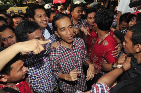 Relawan Jokowi-Ahok rayakan kemenangan 
