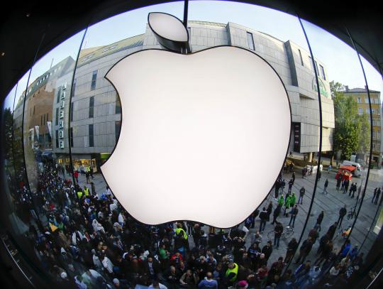 Demi iPhone 5, orang rela menginap di depan Apple Store
