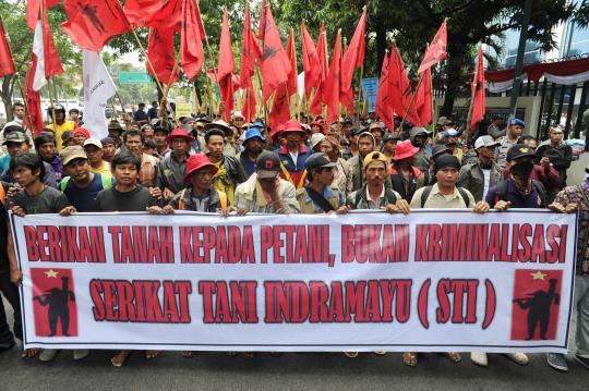Ribuan petani Indramayu gelar demo di Gedung BPN
