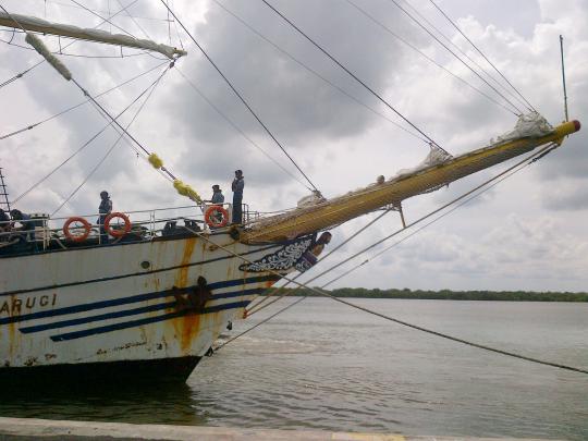 Kapal legendaris KRI Dewaruci tiba di Belawan