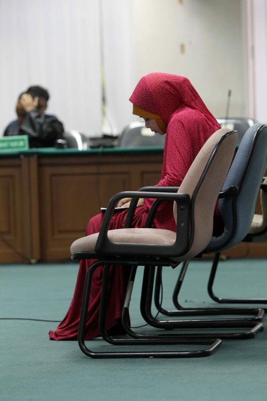 Wa Ode tak gentar dituntut 10 dan 4 tahun penjara