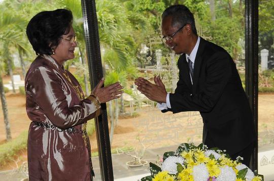 Meutia Hatta ziarah ke makam Bung Hatta