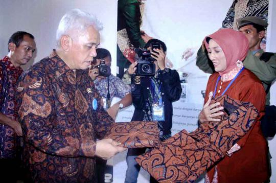 Hatta Rajasa hadiri pembukaan Pekan Batik Nusantara 