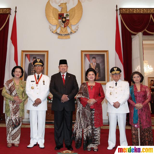Foto : Presiden SBY lantik Sri Sultan jadi Gubernur DIY 