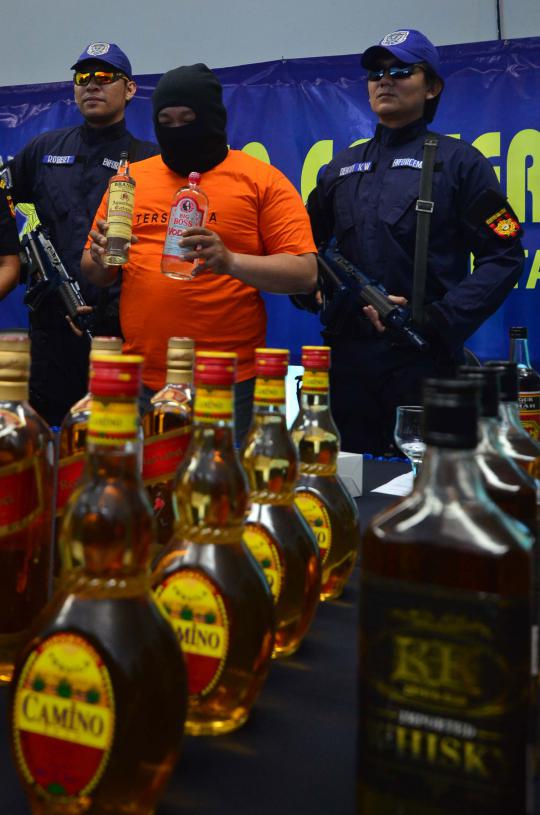 Bea Cukai sita puluhan ribu Miras Ilegal