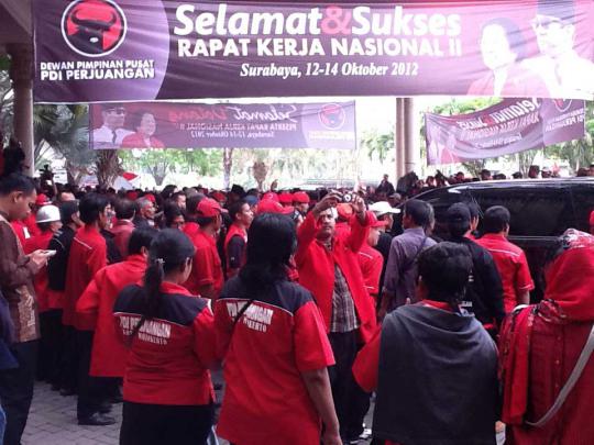 Reog Ponorogo sambut Megawati di Rakernas PDIP Surabaya