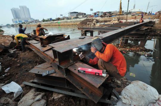 PT KAI targetkan pembangunan rel ganda selesai 2013