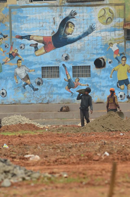 Perbaikan sarana olahraga Stadion Tamansari