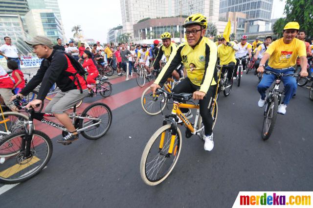 Foto : HUT Golkar ke-48, Ical gelar kegiatan fun bike 