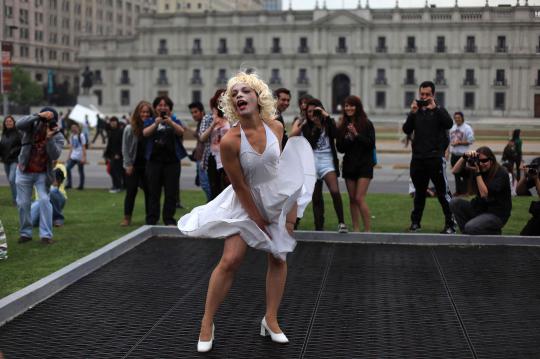 Zombie berkeliaran di Amerika