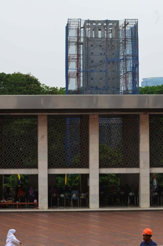 Renovasi interior masjid Istiqlal