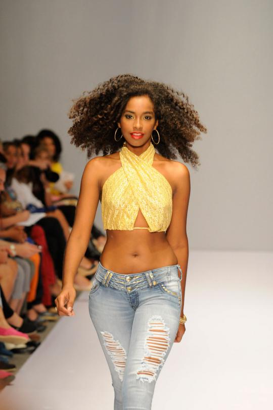 Yang seksi di Dominicana Moda Fashion Week