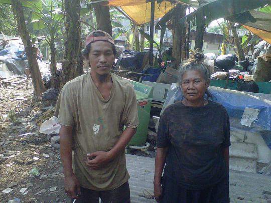 Di tengah kemiskinan pemulung ini berkurban