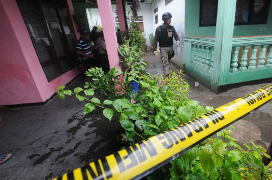 Densus 88 sisir rumah terduga kelompok teroris Madiun