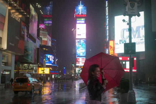 Akibat diterjang Badai Sandy, aktivitas kota New York lumpuh