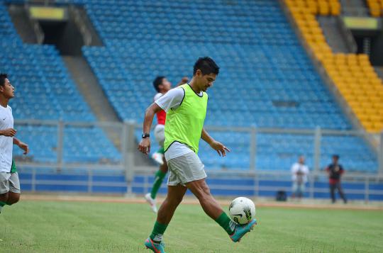 Latihan pertama Bambang Pamungkas bersama Timnas Indonesia