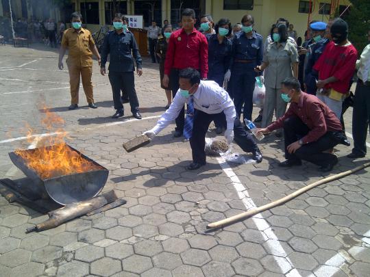 Narkoba seberat 9,4 kg dimusnahkan Polda Jateng