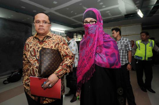 Istri Muhammad Nazaruddin jalani sidang lanjutan eksepsi