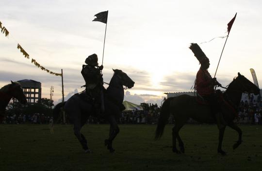 Kolombia bernostalgia dengan berkuda