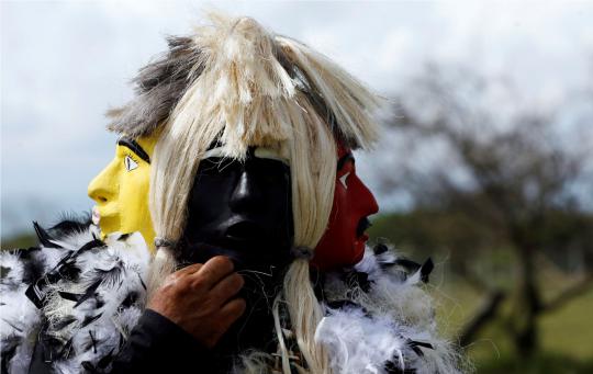 Kolombia bernostalgia dengan berkuda