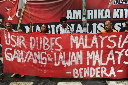 Benteng Demokrasi Rakyat bakar bendera Malaysia