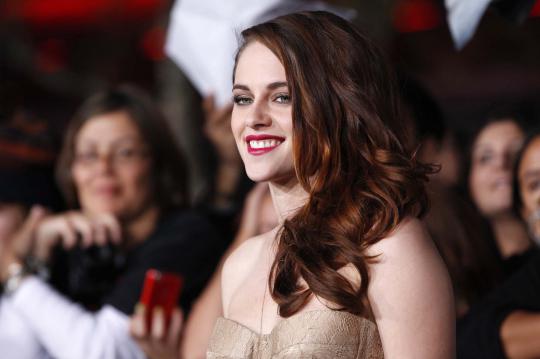 Kristen Stewart tampil cantik di pemutaran film 'Twilight'